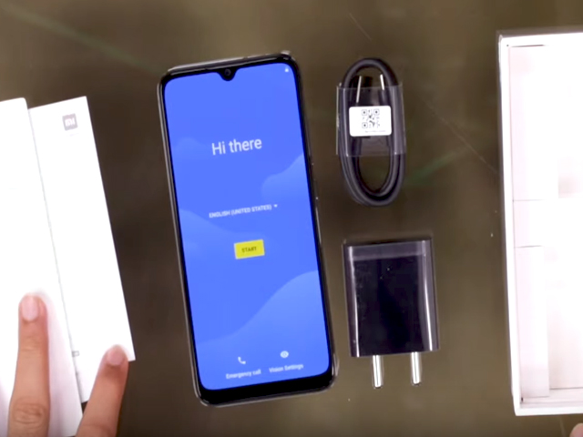 Mi A3 Unboxing And First Look - Meet Xiaomi's New Android One Phone In India