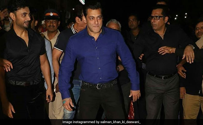 Viral: Salman Khan Fan Gets Past Security Detail, Grabs His Arm For Selfie