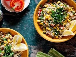 आज क्या बनाऊं: रेगुलर उपमा से हटकर ब्रेकफास्ट में बनाएं पोषण से भरपूर ज्वार उपमा, नोट करें रेसिपी आज क्या बनाऊं: रेगुलर उपमा से हटकर ब्रेकफास्ट में बनाएं पोषण से भरपूर ज्वार उपमा, नोट करें रेसिपी