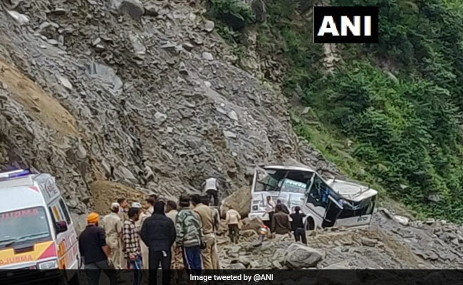 9 Killed, Several Trapped After Boulder Falls On Bus In Uttarakhand