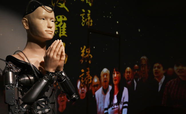 At This 400-Year-Old Temple, A Robot Priest Delivers Sermons