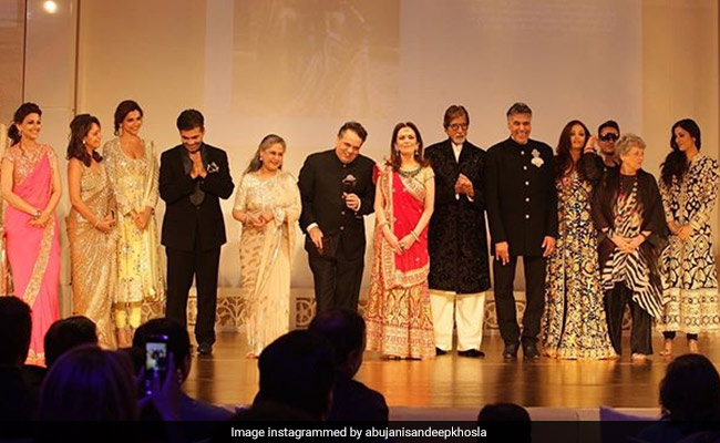The Story Behind This Pic Of The Bachchans, Ambanis, Deepika Padukone, Gauri Khan, Amrita Singh, Sonali Bendre