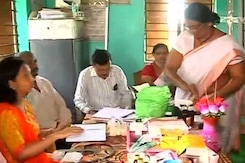 Nutrition Workers In Amravati's Melghat Educate Women On Health And Hygiene Nutrition Workers In Amravati's Melghat Educate Women On Health And Hygiene
