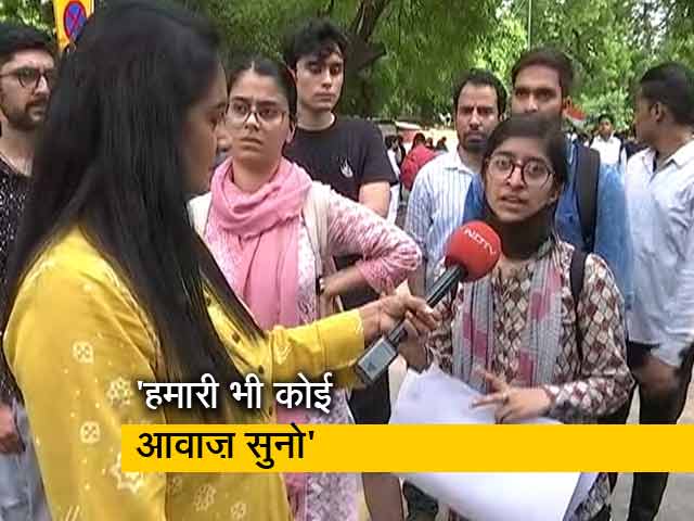 पक्ष विपक्ष : दिल्ली में कश्मीर की आवाज़