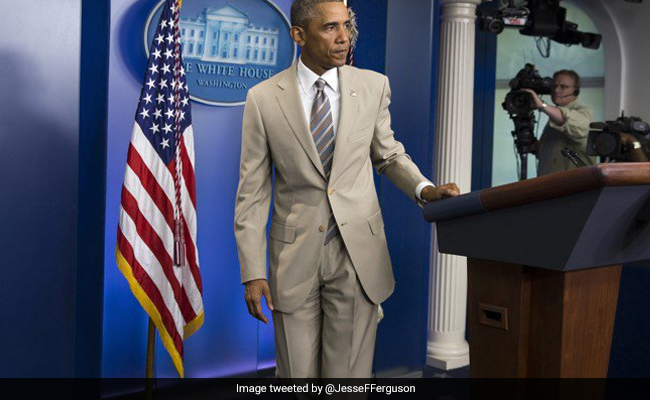 Obama Was Blasted For Wearing Tan Suit. Now, It's Used To Contrast Him With Trump
