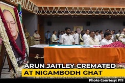 Arun Jaitley Cremated With State Honours, Top Leaders Present Arun Jaitley Cremated With State Honours, Top Leaders Present