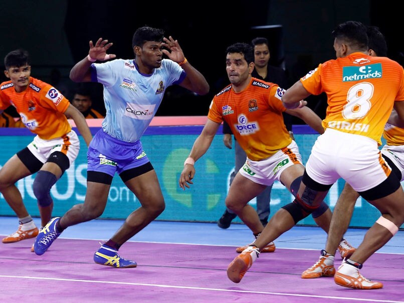 PKL 7: Tamil Thalaivas, Puneri Paltan Play Out Draw, Telugu Titans Beat Haryana Steelers PKL 7: Tamil Thalaivas, Puneri Paltan Play Out Draw, Telugu Titans Beat Haryana Steelers