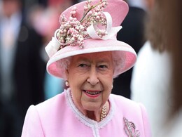 Queen Elizabeth Pranks American Tourists Who Couldn't Recognise Her Queen Elizabeth Pranks American Tourists Who Couldn't Recognise Her