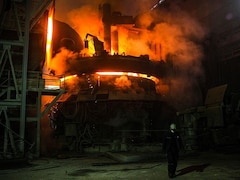 2 Killed, 13 Injured In Syria Bus Blast