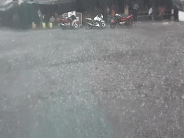 1 Dead, 15 Injured As Heavy Rain Batters Kolkata, Disrupts Flights 1 Dead, 15 Injured As Heavy Rain Batters Kolkata, Disrupts Flights