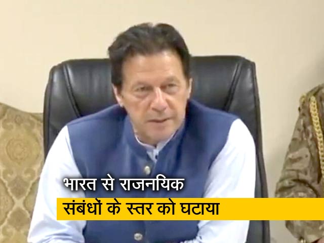 रवीश कुमार का प्राइम टाइम: जम्मू-कश्मीर पर भारत के फैसलों से खिसियाया पाक