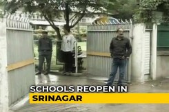 Srinagar Schools Reopen To Low Attendance Srinagar Schools Reopen To Low Attendance