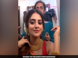 मेकअप रूम में सांसद नुसरत जहां ने की 'दगाबाजी...', वीडियो TikTok पर वायरल मेकअप रूम में सांसद नुसरत जहां ने की 'दगाबाजी...', वीडियो TikTok पर वायरल