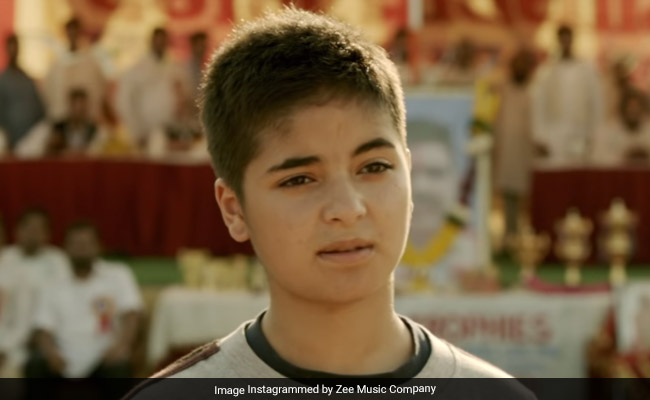 <i>Dangal</i> Director On Zaira Wasim Quitting Bollywood: 'Hope She Gets What She's Seeking'