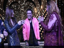 रवीना टंडन संग मस्ती में डांस कर रहे थे Govinda, तभी आ गई बीवी और फिर...देखें Video रवीना टंडन संग मस्ती में डांस कर रहे थे Govinda, तभी आ गई बीवी और फिर...देखें Video