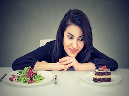 Healthy Midnight Snacks: Expert-Recommended Snacks Under 200 Calories Healthy Midnight Snacks: Expert-Recommended Snacks Under 200 Calories