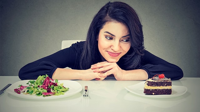 Avoid unhealthy midnight snacks with these healthier alternatives