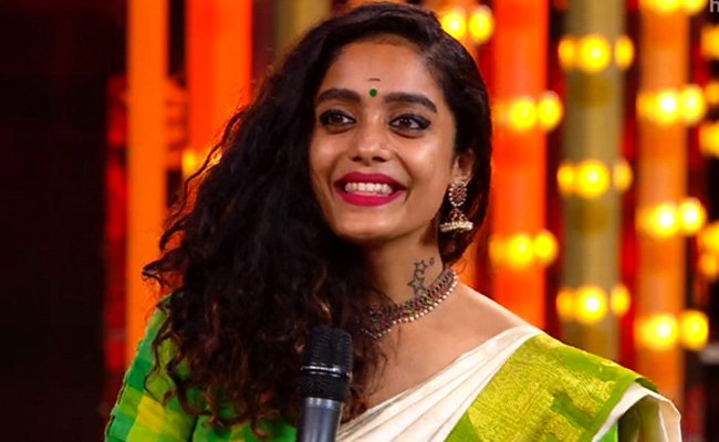 <I>Bigg Boss Tamil 3</I>, Weekend Episodes Written Update: Without Abhirami, A New House Captain Is On The Way