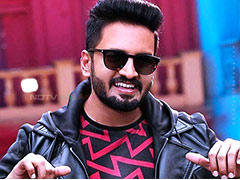 சந்தானம் முதன்முதலாக மூன்று வேடத்தில்  நடிக்க இருக்கும் புதியபடம் !!