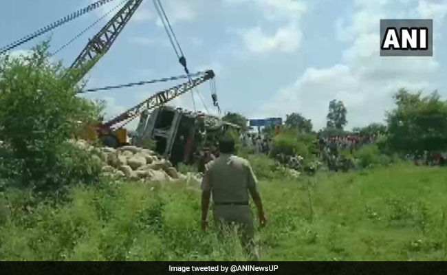 16 Killed As Speeding Truck Collides With Tempo, Van In UP's Shahjahanpur