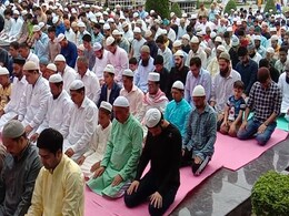 Eid 2020: Shopping A Subdued Affair At Kerala Market Amid COVID-19 Eid 2020: Shopping A Subdued Affair At Kerala Market Amid COVID-19