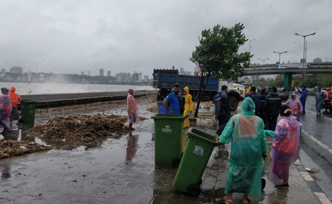 High Tide Heaps Trash Along Mumbai's Marine Drive, 25 Tonnes Cleared