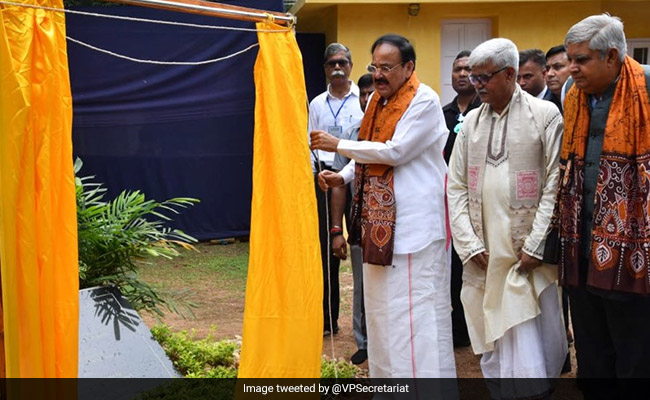 Venkaiah Naidu Inaugurates Renovated Building At Visva Bharati University