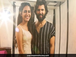 Viral: When Priya Prakash Varrier Met <i>Arjun Reddy</i> Star Vijay Deverakonda Viral: When Priya Prakash Varrier Met <i>Arjun Reddy</i> Star Vijay Deverakonda