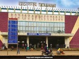 Jamshedpur Lok Sabha Seat: जमशेदपुर में विदु्यत वरण महतो पुराने रिकॉर्ड को तोड़ते हुए लगा सकेंगे जीत की हैट्रिक ? Jamshedpur Lok Sabha Seat: जमशेदपुर में विदु्यत वरण महतो पुराने रिकॉर्ड को तोड़ते हुए लगा सकेंगे जीत की हैट्रिक ?