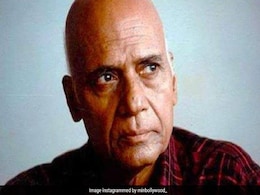 Legendary Music Composer Khayyam's Last Rites Performed With State Honours. Javed Akhtar, Gulzar And Others Attend Funeral Legendary Music Composer Khayyam's Last Rites Performed With State Honours. Javed Akhtar, Gulzar And Others Attend Funeral