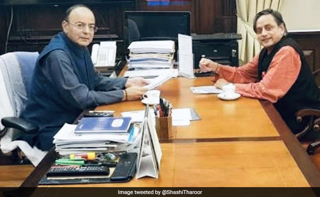"We First Met When...": Shashi Tharoor Remembers Arun Jaitley