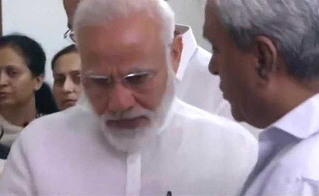 सुषमा स्वराज को श्रद्धांजलि देते हुए नम हुईं PM मोदी की आंखें, देखें VIDEO