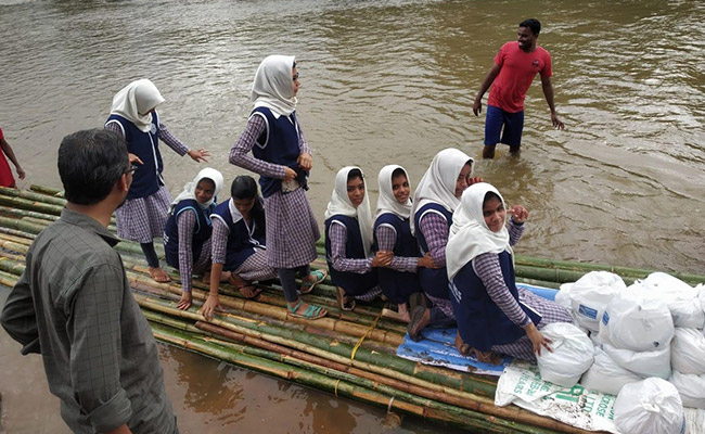 Students Of This Malappuram School Collect, Distribute Rs 3.5 Lakh Worth Flood-Relief Materials