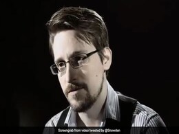 "I Wrote A Book": Edward Snowden's Memoir To Release Next Month "I Wrote A Book": Edward Snowden's Memoir To Release Next Month