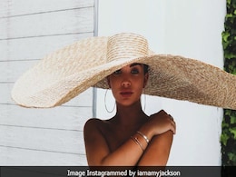 Amy Jackson, 33 Weeks Pregnant, Shares Striking Pic Of Baby Bump Amy Jackson, 33 Weeks Pregnant, Shares Striking Pic Of Baby Bump
