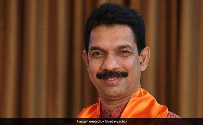 BJP Vs Congress In Karnataka After Rs 50 Crore Recovered In Tax Raids