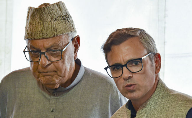 Omar Abdullah, Mehbooba Mufti Put Under House Arrest: Highlights