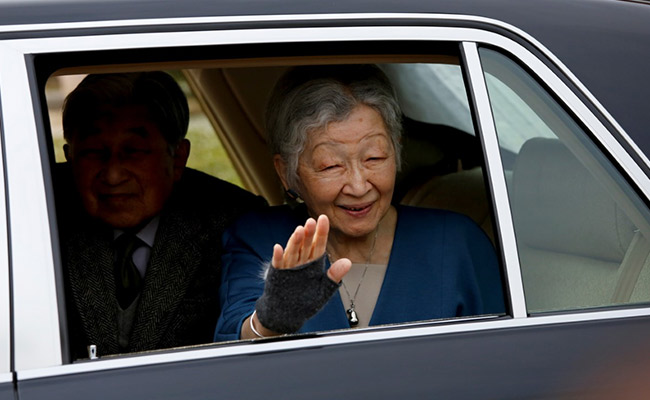 Japan's Former Empress Michiko Diagnosed With Breast Cancer