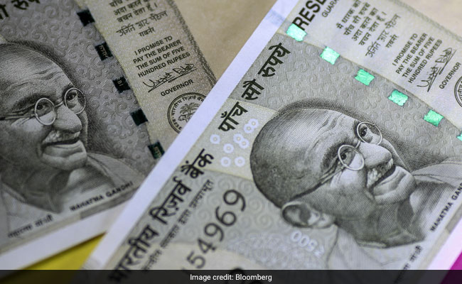 9 महीने के सबसे निचले स्तर पर रुपया, 2019 में पहली बार हुआ 72 के पार