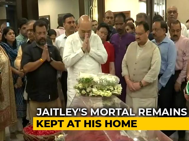 Hundreds Gather At Arun Jaitley's Home To Pay Tribute, Cremation Tomorrow