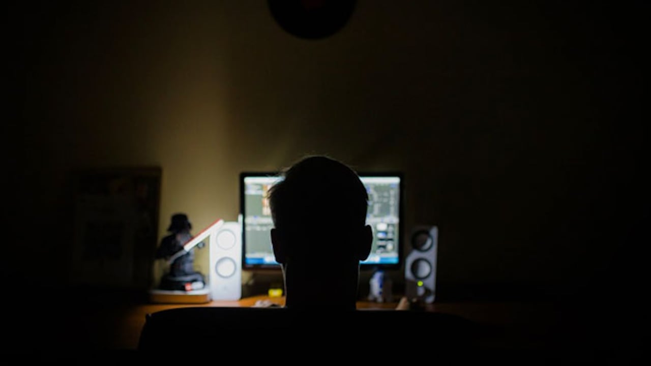 No Jobs, Low Pay, Falling Home Prices: China's Social Media Is Getting Darker