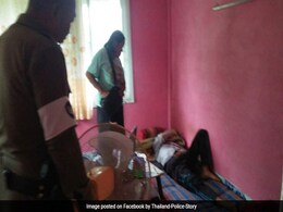 एग्ज़ाम देने के लिए नींद से नहीं जागा लड़का, तो दादी ने बुला दी पुलिस और फिर... एग्ज़ाम देने के लिए नींद से नहीं जागा लड़का, तो दादी ने बुला दी पुलिस और फिर...
