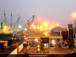 Pak Commandos May Enter Indian Waters, Says Intel, Gujarat Ports On Alert Pak Commandos May Enter Indian Waters, Says Intel, Gujarat Ports On Alert