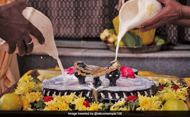 Govardhan Puja 2021: Date, Time, Significance And Prasad To Offer