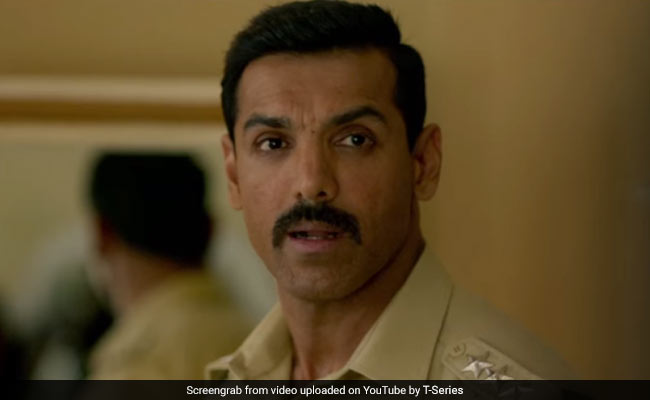 जॉन अब्राहम कोरोना के खिलाफ जंग में रकम दान करने पर बोले- मेरे जैसे लोग इसे सार्वजनिक नहीं करेंगे और जिन्होंने किया वो...