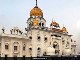 Guru Nanak Birth Anniversary: Gurudwara Panel Gives Saplings As "Prasad" Guru Nanak Birth Anniversary: Gurudwara Panel Gives Saplings As "Prasad"