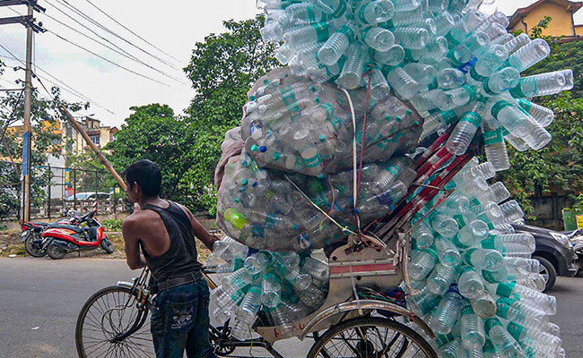 Single-Use Plastics Won't Be Allowed Within 100 Metres Of Historic Monuments