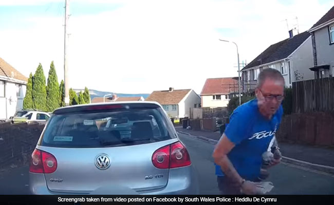 Drug Dealer Caught In The Act By His Own Dashcam