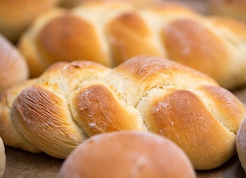 Want To Make Breads At Home? 5 Best Bread Maker Options For You Want To Make Breads At Home? 5 Best Bread Maker Options For You