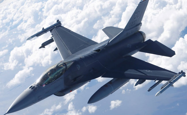 F-16 लड़ाकू विमान परमाणु हथियार ले जाने में सक्षम, यूक्रेन को देने पर बढ़ेगा संघर्ष : रूस